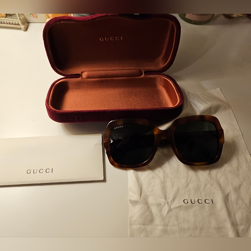 Gucci Havana Square Women's Tortoise Sunglasses Red & Green Logo Euc